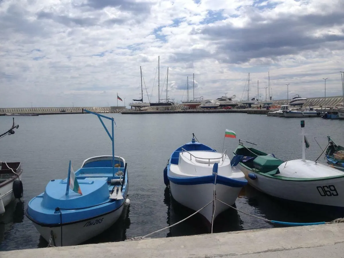 Tvarditza Apartment Burgas